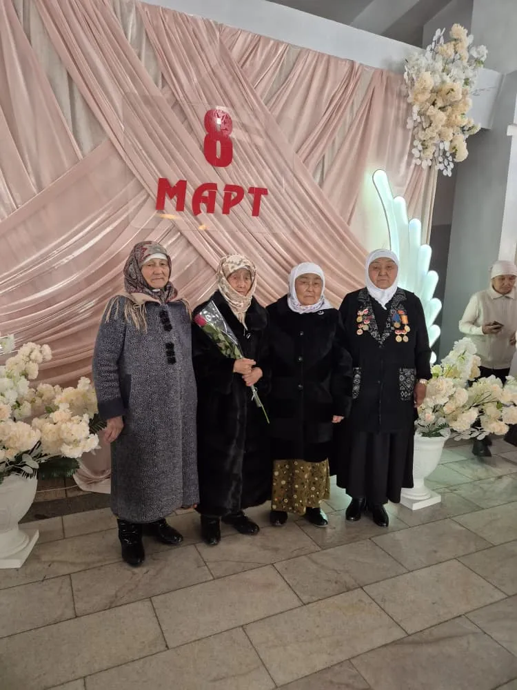 8-март аялдардын эл аралык майрамына карата өткөрүлгөн иш-чаралар.